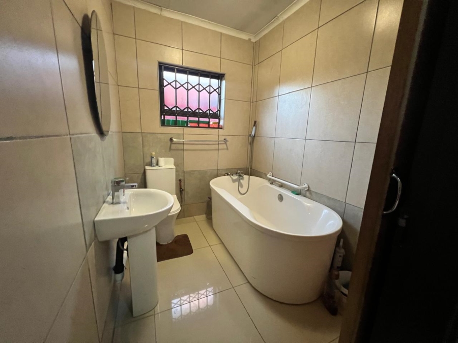 3 Bedroom Property for Sale in Blomanda Free State